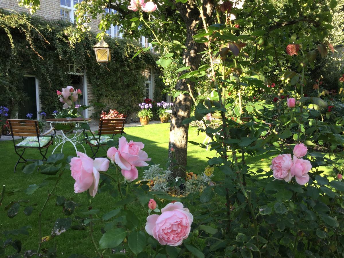 B&B Auberge De Klasse フールネ エクステリア 写真
