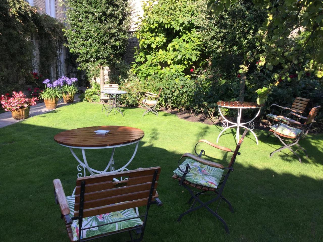 B&B Auberge De Klasse フールネ エクステリア 写真